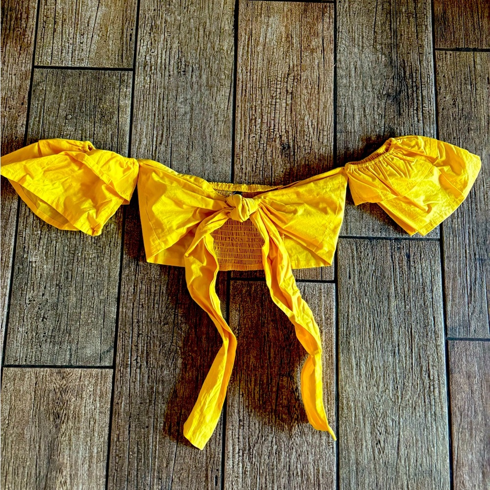 Yellow summer top only worn once